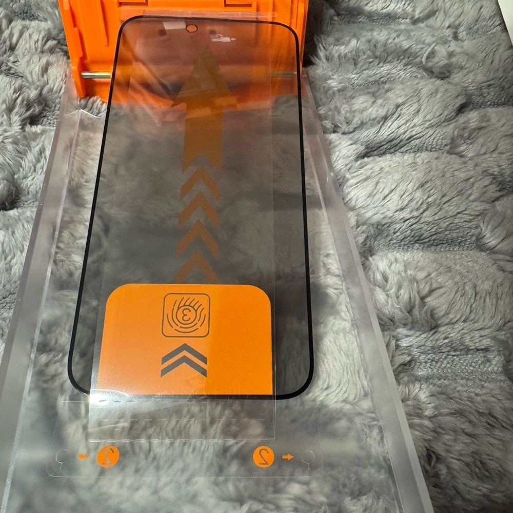 ☀️☀️MRGLAS Dust-Free Installation Screen Protector For iPhone 15pro Max - Picture 5 of 5